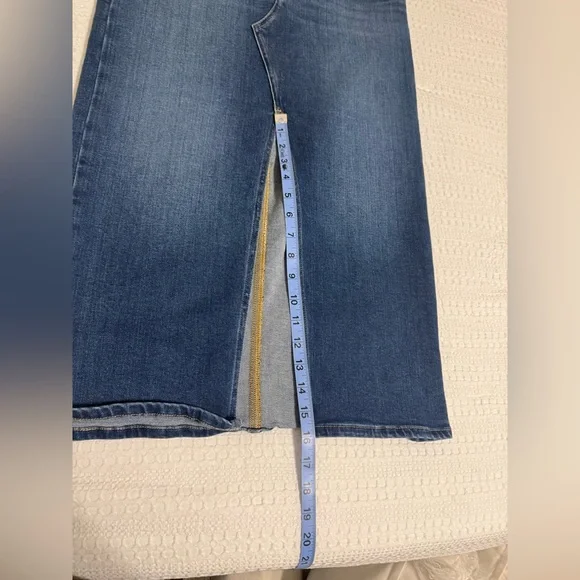 Good American Blue Denim Midi Skirt - Picture 7 of 10